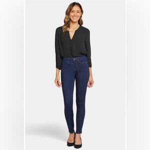 Women’s NYDJ Ami Skinny Jeans  Size 6